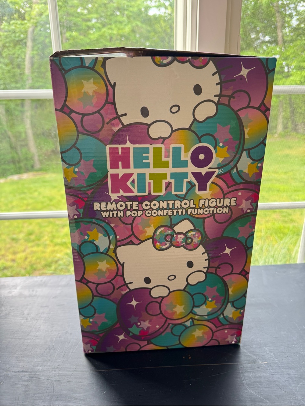 Hello Kitty Remote Control Figure with pop Confetti Function - Picture 6 of 8